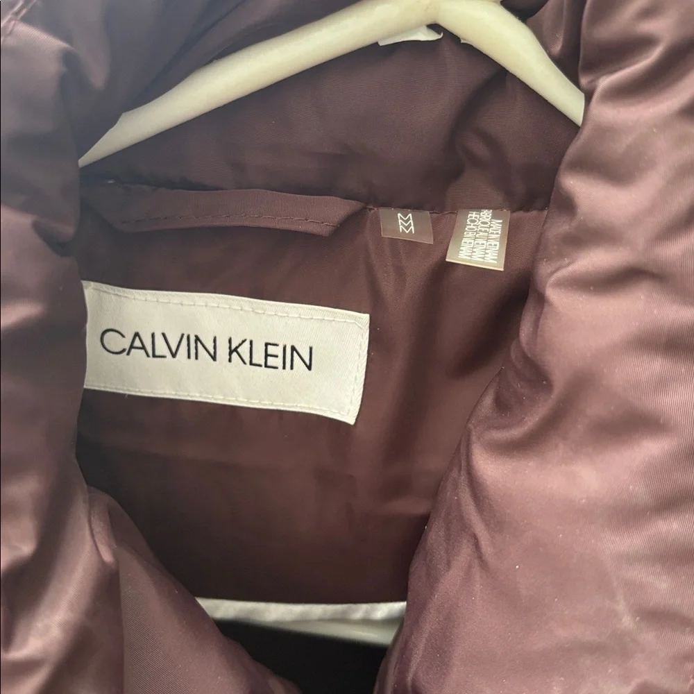 Calvin Klein Women's Puffer Jacket with Faux Fur - Plum - Picture 3 of 4